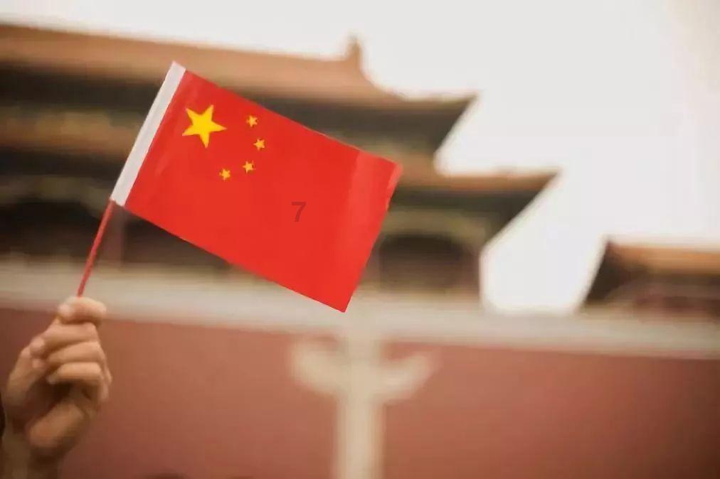警察战僵尸无敌版